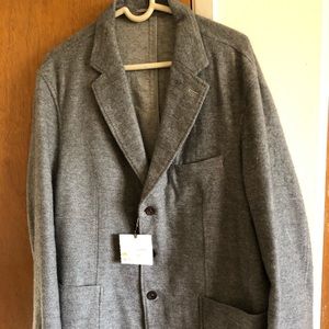 Selling wool coat...size 34